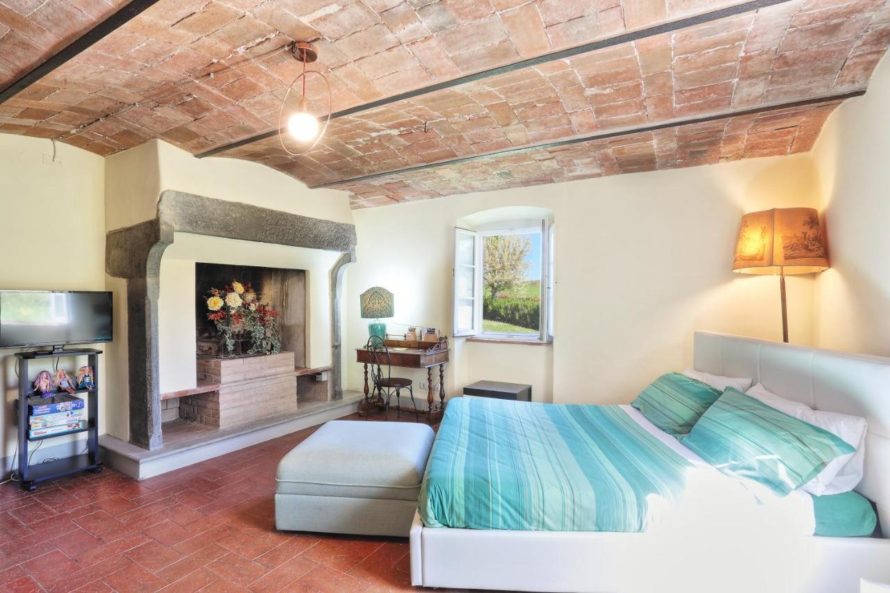 Baciano Azienda Agrituristico Venatoria Capolona Bagian luar foto